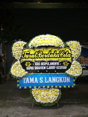 Papan Bunga Duka di Koroptak